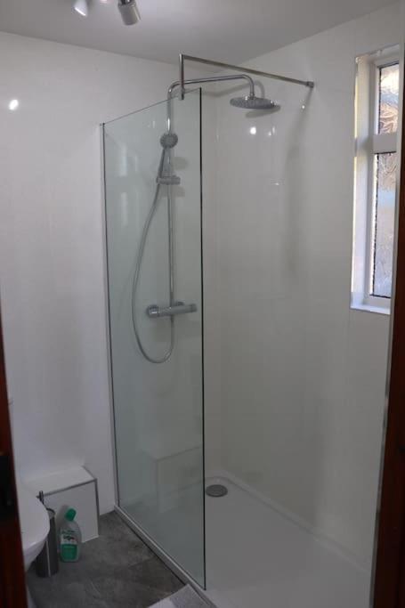 Garn Lodge نيوتاون المظهر الخارجي الصورة