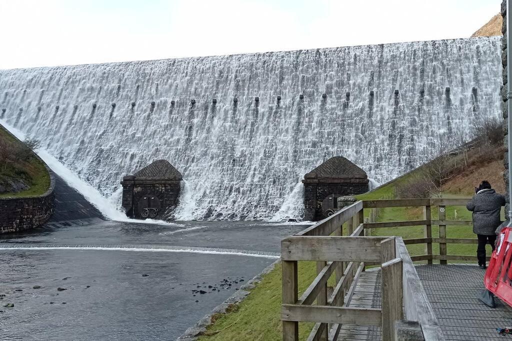Garn Lodge نيوتاون المظهر الخارجي الصورة
